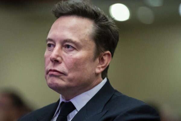 Elon Musk’s net worth tops 0 billion, a historic first – Times of India