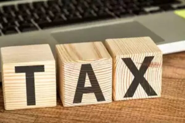 Govt considers income tax relief for those earning up to Rs 15 lakhs: Report – Times of India