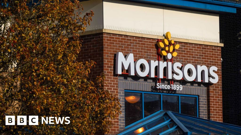 Morrisons customers say Christmas deliveries and discounts down