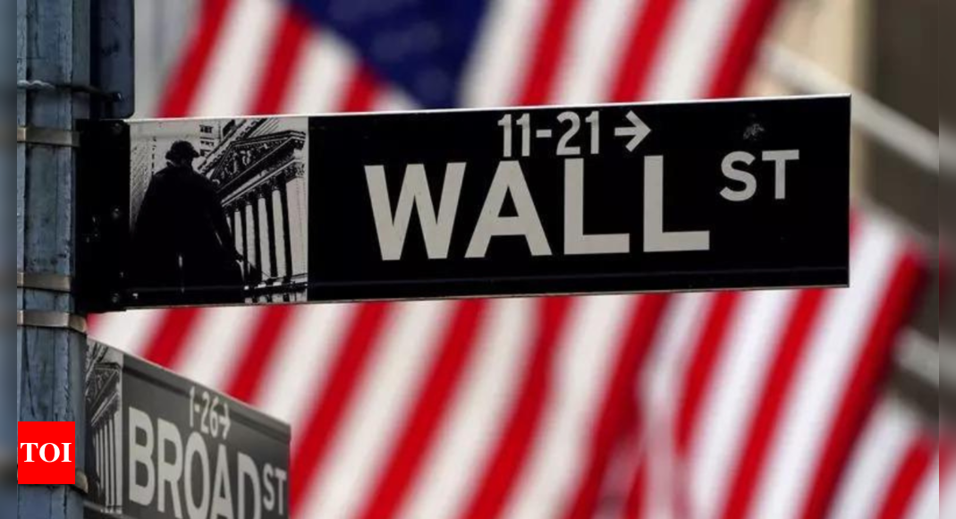 Wall Street shrugs off weak data as Big Tech stocks rally – Times of India