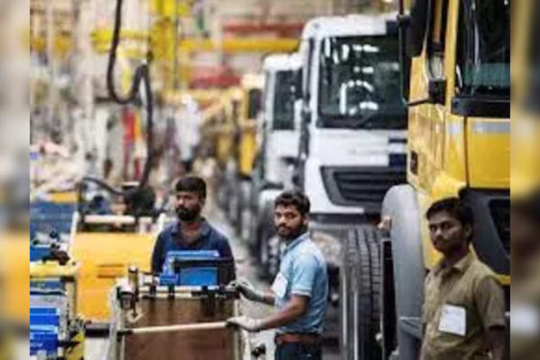 Services sector registers strongest growth in four months, boosted by rising demand and lower inflation – Times of India